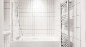 Lovely 2 Bedroom Apartment - Image 3