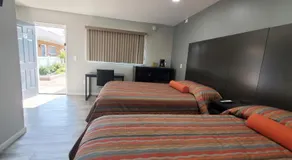 Villa Rosa Motel - Image 2