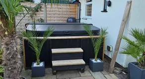 Double room, Cosy, gated drive, hot tub, - Image 4
