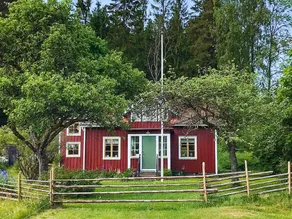 Country Cottage Near Ullared - Image 2