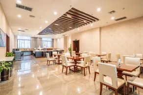 Zhongyuan Sunny International Hotel - Image 5