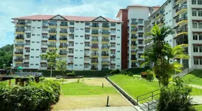 Izdisa Muslim Homestay For Muslim with Groundfloor Poolview Wifi Netflix - Image 3