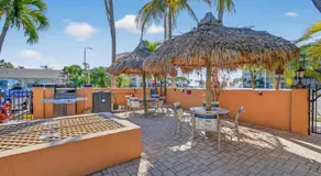 Coconut Villa's Suite 6 - Image 5