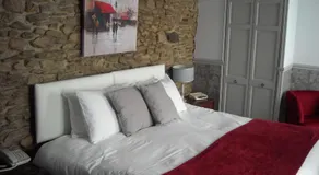 Townstal Farmhouse - Image 2