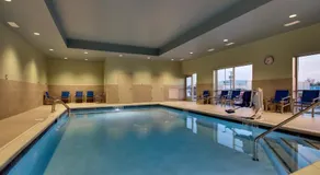 Holiday Inn Express & Suites Troy by IHG - Image 4