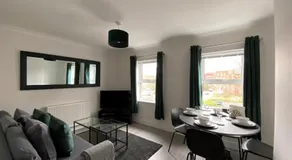 Saffron Court by Wycombe Apartments - Apt 12 - Image 2