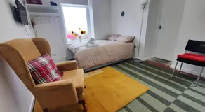 Chic Studio Near Cardiff Hub - Image 2