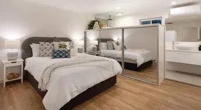Beach Retreat - Image 2