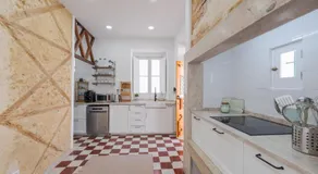 Almada Villa - Image 5