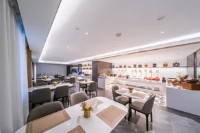 Home Inn Plus Taiyuan Yingze Street Jianshe South Road Railway Station - Image 2