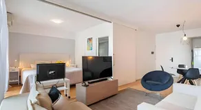 Arenales: Modernos Apartamentos con Piscina y Seguridad 24Hs. en Recoleta - Image 2