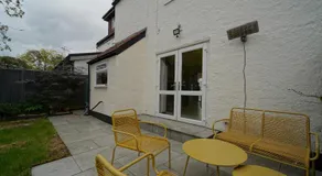 Gaia Cottages 3BR Home with Parking,WIFI,Garden,EV & Desk - Image 4