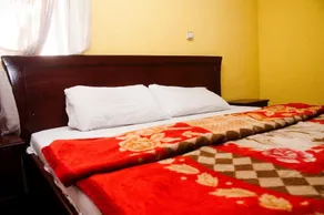 Alfoscar Hotel & Suites - Image 2
