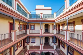 Bright & Beautiful Apartment 4pax Park Opt - Image 3