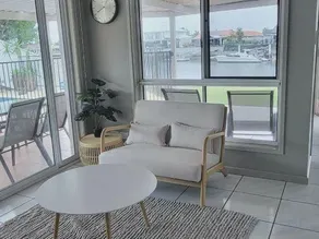 waterfront Cosy Getaway - Image 4