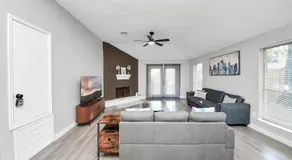 Cozy 3-bedroom bungalow in Richmond, TX - Image 2