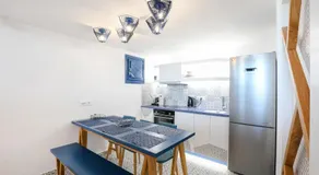 Blue White Residence - Image 5