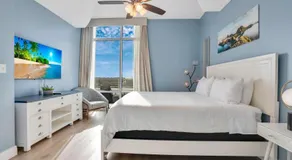 2 Bdrm Penthouse with Billiards - Image 2