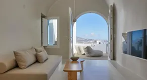 Olia Villas & Suites - Image 2