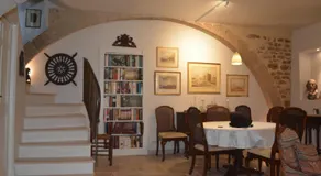 Annapurna Bed & Breakfast - Image 2