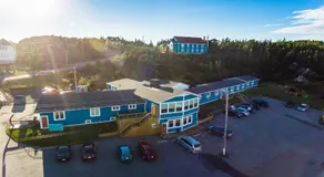 Anchor Inn Hotel and Suites - Image 3