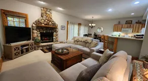 Woods Way Hideaway - minutes from Petoskey & Harbor Springs - close to beaches, skiing & more! - Image 2