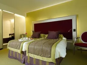 Le Chateau Des Thermes - Image 4