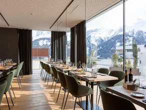 Premium apartment in Fiss - Image 2