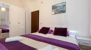 Apartment VITKO near the Beach with Private Parking & Grill Station - Image 2