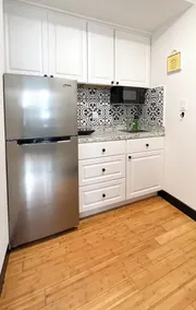 Boutique Apartment - Image 3