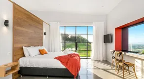 Sundays at Byron - Image 2