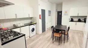 Tottenham En Suites Guest Rooms - Image 5