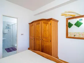Apartments Nikolina - Image 3