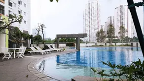 Homey 1BR at The Wave near Epicentrum Kuningan By Travelio - Image 3