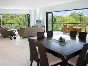 Beach Luxury, Ocean Views & Pool - Image 4