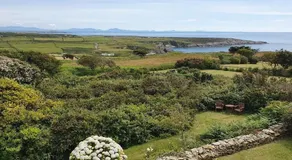 Sea and Mountain Luxury Glamping Pods - Image 3