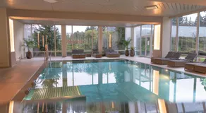 Schwarzwald Wellnesshotel SAIGERHÖH I Spa Golf & Wandern über dem Titisee - Image 2
