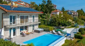 Villa Maelynn Opatija with Heated Pool and Sea View - Image 3