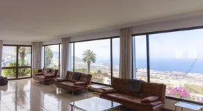 Dragon Tree Villa Ocean & Teide Views Spacious Home for Groups - Image 2