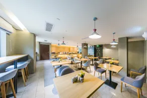 Home Inn Shanghai Nicheng Lingang Facility Industrial Park - Image 4