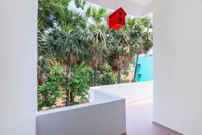OYO 77608 Beach House Studio - Image 3