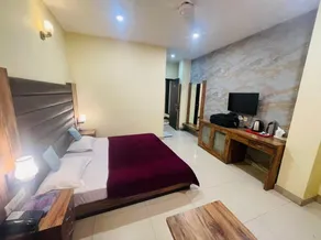 Hotel Galaxy Tower - Image 4