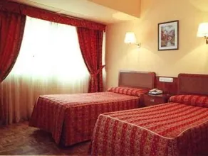 Hostal Cortés - Image 5
