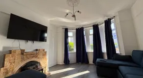 Tranquil Hideaway with Hot Tub and Pool Table - Image 2