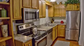 Beautiful 6 Bed, 5 Bath Historic Savannah Home - Image 3