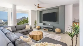 The one and only Pedregal Hollywood House - Image 2