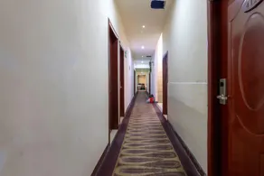 Hechi Jintong Business Hotel - Image 5