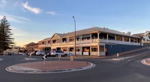 Seacliff Beach Retreat Lux, Modern, Seaviews, 3BR, Balcony - Image 3