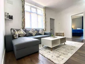 2 Bed Town Centre Nr Theatre Free Park Wi-Fi & garden - Image 2