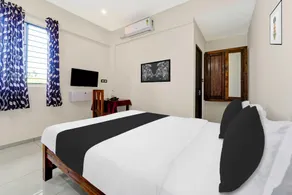 Townhouse Oak Sreekanteswaram Temple - Image 2